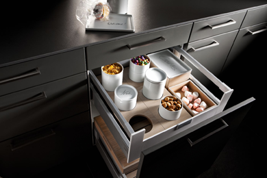 SieMatic | Interior Accessories | Wood & Porcelain Furnishings